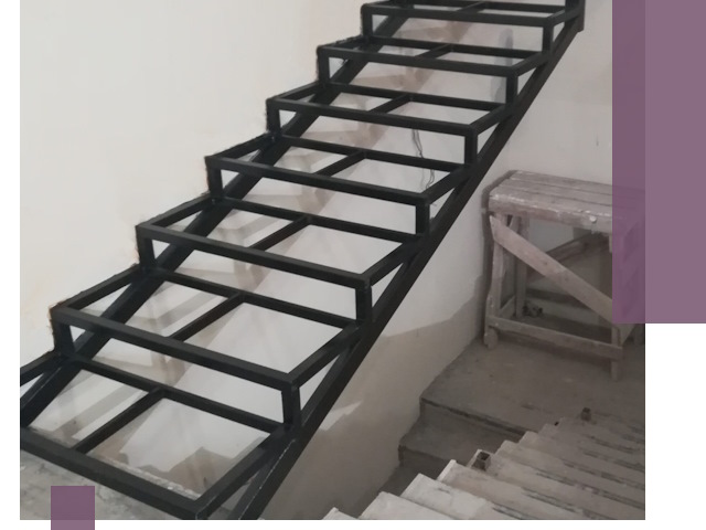 Демонтаж лестниц на металлокаркасе в Елизове: быстрый вывоз и разбор