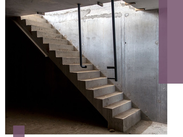 Изготовление и монтаж лестниц в подвале в Елизове