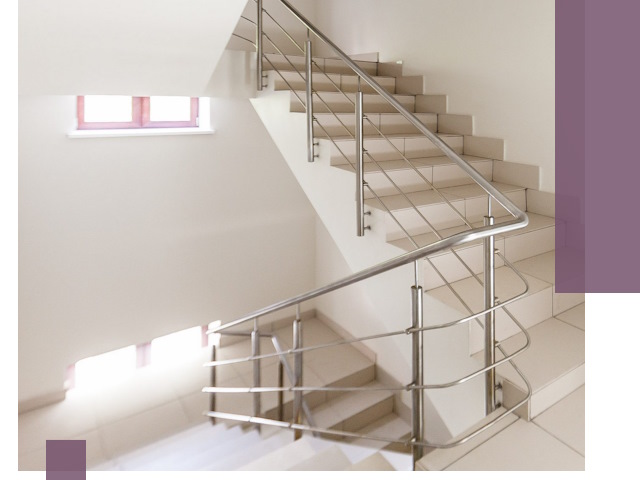 Установка и замена перил в подъезде в Елизове