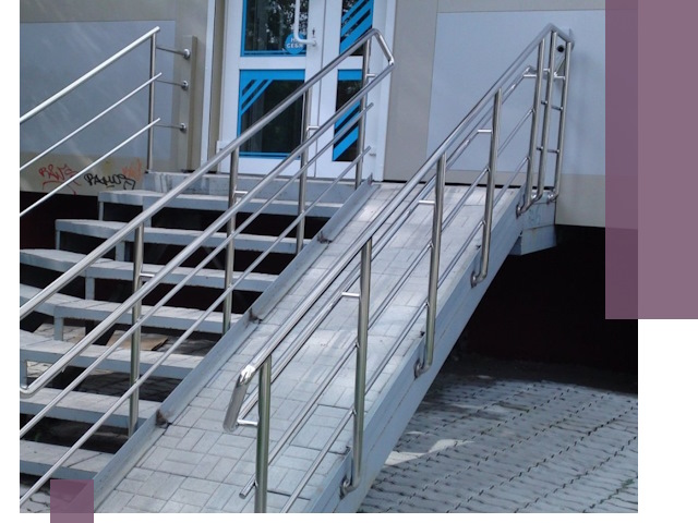 Пандус на крыльцо под ключ в Елизове: монтаж и изготовление