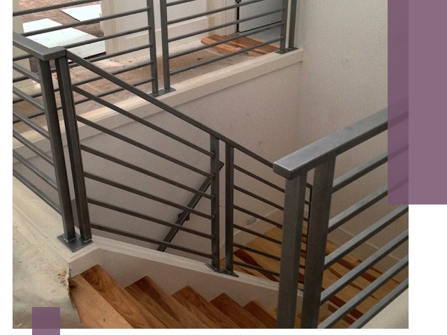 Изготовление поручней из металла и дерева в Елизове